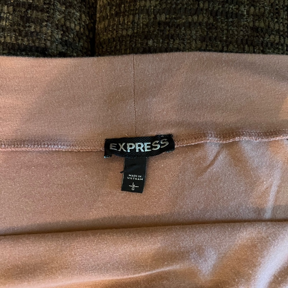 Express Top - Picture 2 of 3